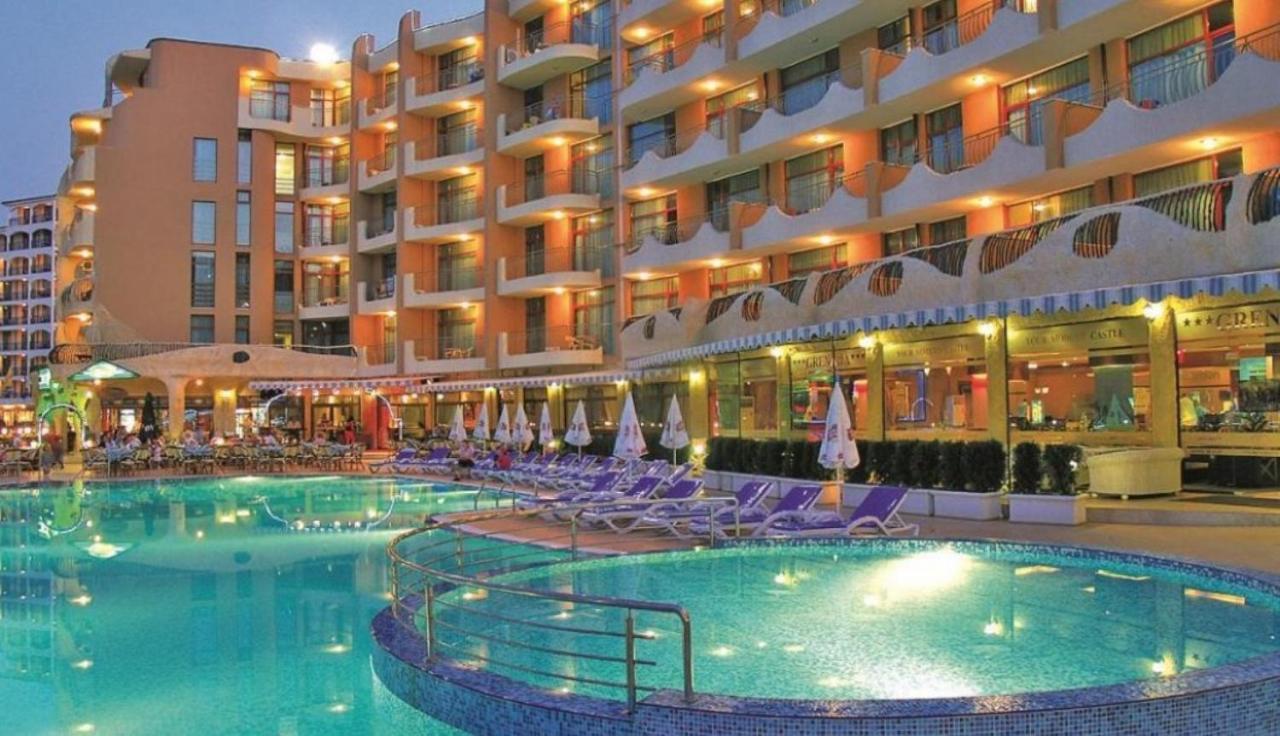 Grenada - Menada Apartments ซันนีบีช ภายนอก รูปภาพ